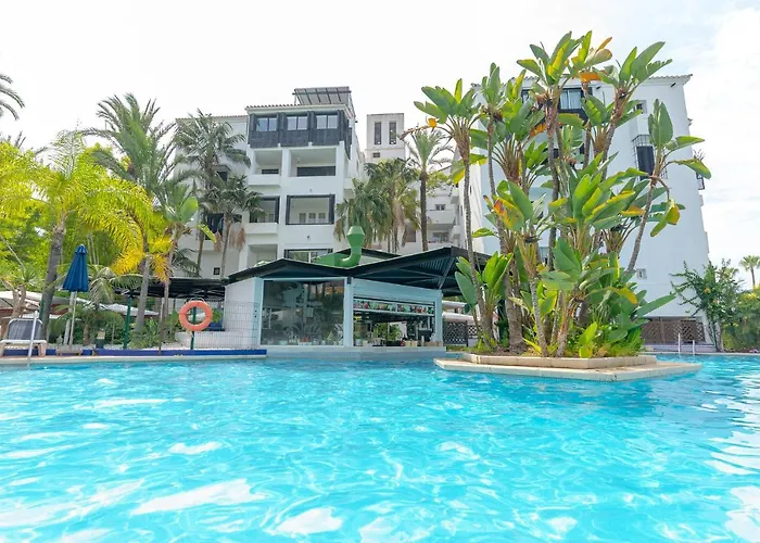 Beachfront Complex Jardines De Las Golondrinas Elviria